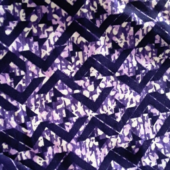 Lularoe tall & curvy leggings - Picture 3 of 5